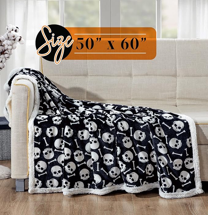 Elegant Comfort Reversible, Printed Sherpa Throw Blanket, All-Season Blanket- Super Soft, Cozy and Plush- Decorative Throw, Perfect for Lounging, 50 x 60 inches, Skull & Bones, Sherpa Throw Blanket
