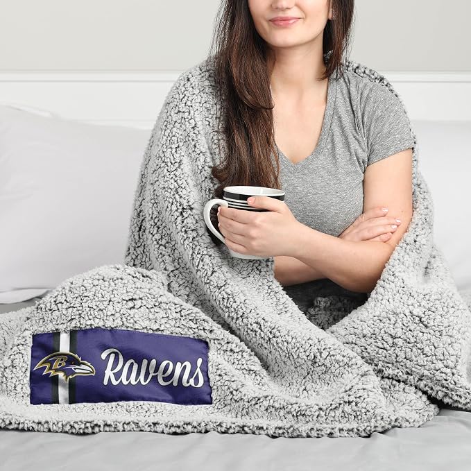 FOCO NFL Team Color Big Logo Cloud Sherpa Blanket 60" x 70"