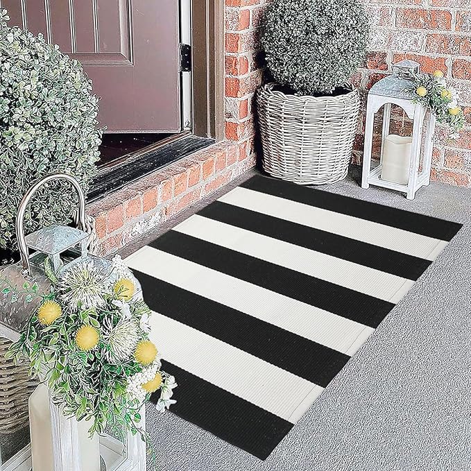 Striped Outdoor Rug 27.5x43 Black and White Front Door Mat, Layering Rug for Porch, Washable Doormat, Cotton Area Rug for Outdoor Entrance Entryway Patio Porch Decor