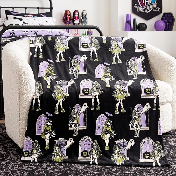 Monster High Halloween Throw, Super Soft Cozy Plush Blanket, 50" x 70", (Officially Licensed Product) by Franco