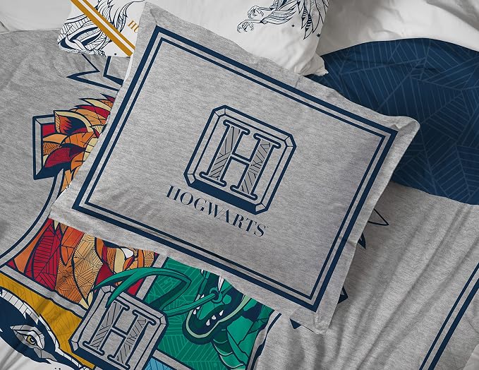 Harry Potter Twin Comforter Set 5 Piece Kids Bedding, Gray | Hogwarts, Bed in a Bag, Comforter Sheets Sham Pillowcase, Official Brand, Soft Microfiber, Machine Washable, Kids Gift