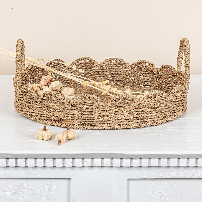Household Essentials Round Handwoven Seagrass Tray with Scalloped Edge and Handles, Natural