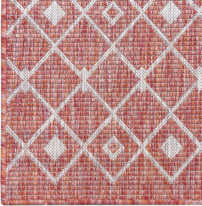 Unique Loom Outdoor Trellis Collection Area Rug - Tribal Trellis (5' 3" Square, Rust Red/ Ivory)