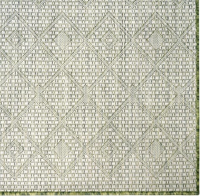 Unique Loom Outdoor Trellis Collection Area Rug - Tribal Trellis (7' 10" Square, Green/ Natural)
