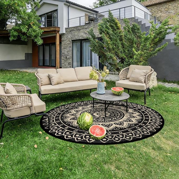 Round Outdoor Rugs for Patios, 5Ft Waterproof Reversible Plastic Straw Mat with Carry Bags, Boho Lightweight Outdoor Carpet Portable Round Floor Mat for Patio Camping Picnic Backyard RV,Black Camel