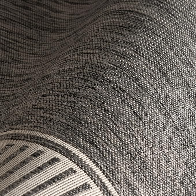 Nuloom Asha Grey/Ivory, 4' x 6', Casual, Striped Border, Soft and Cozy, High Traffic, Easy Clean, Durable Area Rug for Indoor/Outdoor Patio, Deck, Porch, Garden, Courtyard