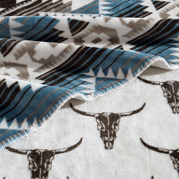 Wrangler - Oversized Fleece Throw Blanket for Couch 60x70, Ultra Soft Reversible Plush Blanket, Americana Decor, Cozy Western Style Throw for Sofa, Bed, Living Room (Jericho Aqua/Brown)