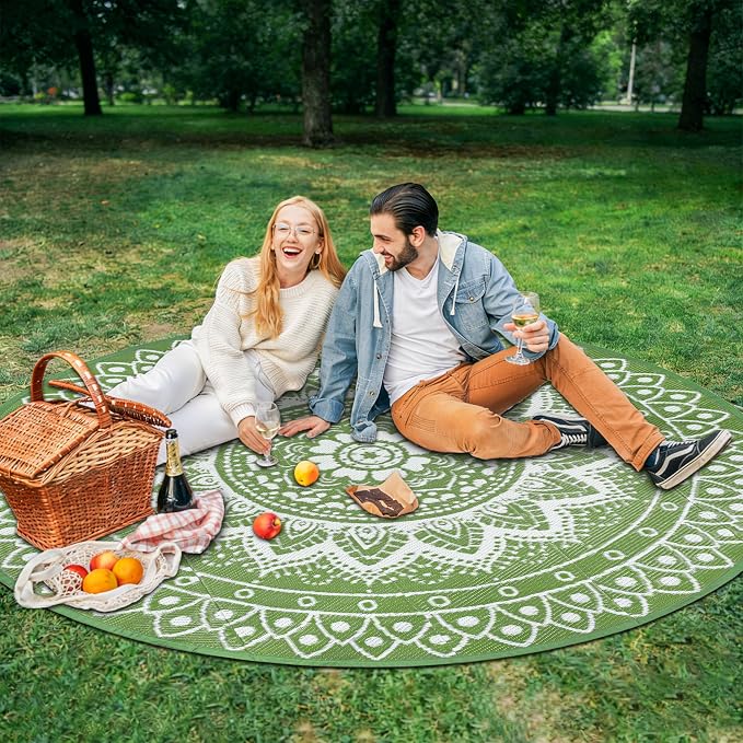 Round Outdoor Rugs for Patios, 8Ft Waterproof Reversible Plastic Straw Mat with Carry Bags, Boho Lightweight Outdoor Carpet Portable Round Floor Mat for Patio Camping Picnic Backyard RV,Green & White