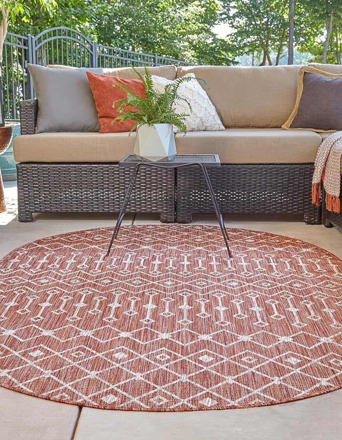 Unique Loom Outdoor Trellis Collection Area Rug - Tribal Trellis (5' 3" x 8' Oval, Rust Red/ Ivory)