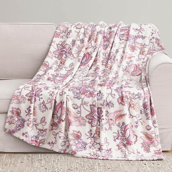 Jessica Simpson Plush 50"X60" Throw Blanket - Bertha Rose Lilac