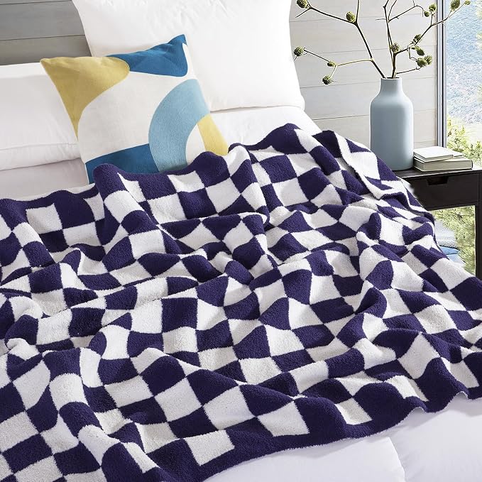 Elegant Comfort Checkered Throw Blanket, Purple Super Soft Cozy Fluffy Warm Throw Blankets for Couch, Sofa, Chair, Bed, Camping, Picnic, Travel Lightweight Bed Blanket (50" x 70")
