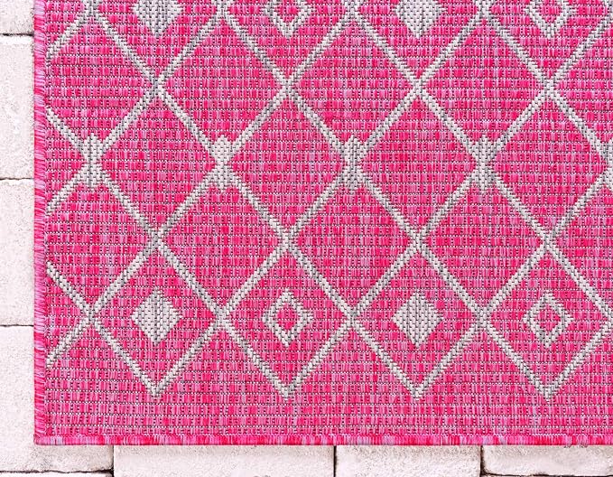 Unique Loom Outdoor Trellis Collection Area Rug - Tribal Trellis (7' 1" x 10' Rectangle, Fuschia/ Gray)
