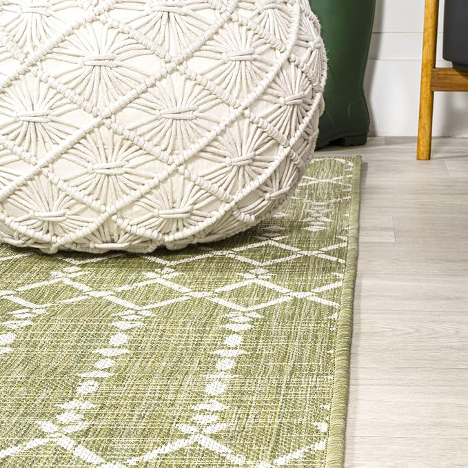 JONATHAN Y Moroccan Geometric Indoor Outdoor Runner Rug 2X10 Light Green/Cream, Ourika Textured Weave for Backyard, Patio, Porch, Easy-Cleaning, High Traffic, Pet-Friendly, Non-Shedding SMB108N-210