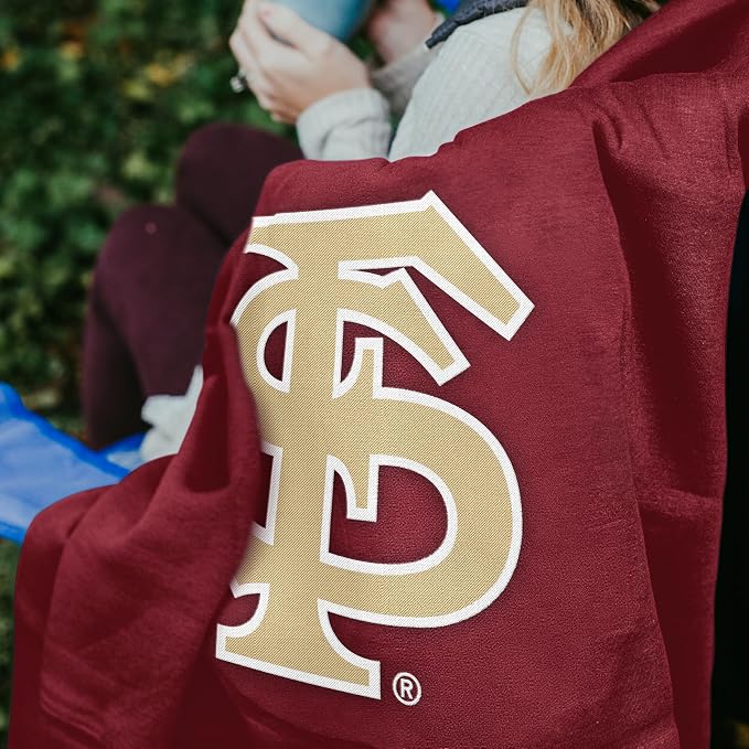 Logo Brands NCAA Unisex-Adult Sweatshirt Blanket