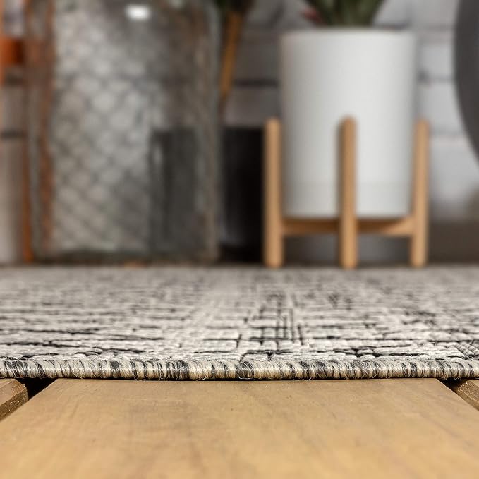 JONATHAN Y Moroccan Geometric Indoor Outdoor Runner Rug 2X8 Light Gray/Black, Ourika Textured Weave for Backyard, Patio, Porch, Easy-Cleaning, High Traffic Pet-Friendly, Non-Shedding SMB108E-28