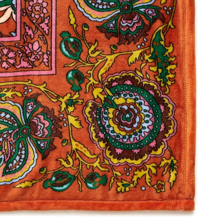 Vera Bradley Women's Fleece Throw Blanket – Soft Plush Blanket for Couch, Bedroom & Home Décor