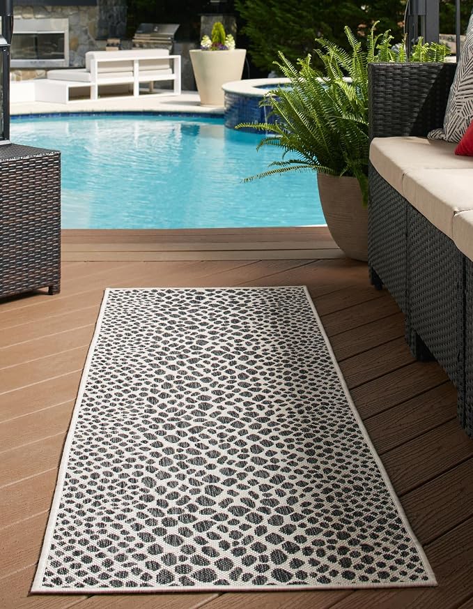 Unique Loom Jill Zarin Outdoor Collection Area Rug - Cape Town (2' 7'' x 12' Runner, Black/ Ivory)