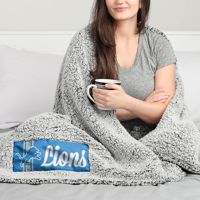 FOCO NFL Team Color Big Logo Cloud Sherpa Blanket 60" x 70"