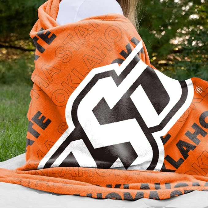 Logo Brands NCAA Classic Fleece Throw Blanket -50” x 60” Ultra-Soft Game Day Blanket with Bold Team Colors & Logo – Cozy College Team Bedding for Fans & Alumni
