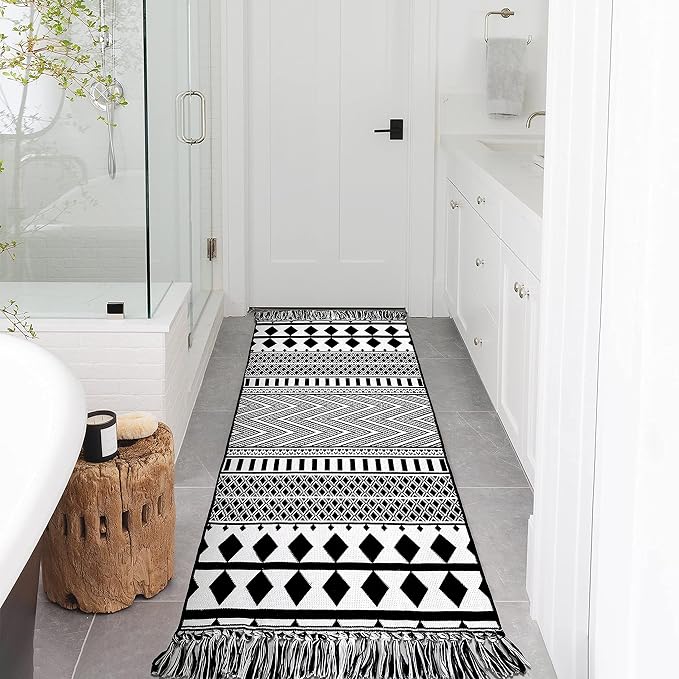 IOHOUZE Kitchen Hallway Runner Rug -2'x6' Boho Black White Entryway Runner Rugs for Halloween Decor/Fall Decor, Woven Indoor Outdoor Carpet Rugs, Washable Rag Rug for Bedroom/Bathroom/Laundry Room
