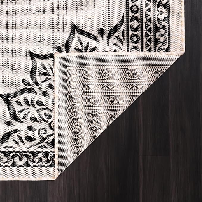 CAMILSON Outdoor Rug, 5x7 Medallion White Black Modern Area Rugs for Indoor and Outdoor Patios, Kitchen and Hallway Mats, Washable Porch Deck Outside Carpet (Medallion White, 5 x 7)