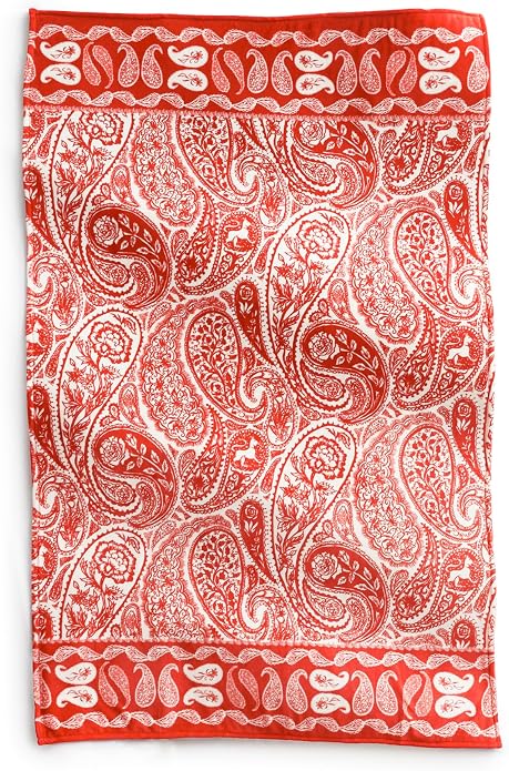 Vera Bradley Women's Fleece Throw Blanket – Soft Plush Blanket for Couch, Bedroom & Home Décor