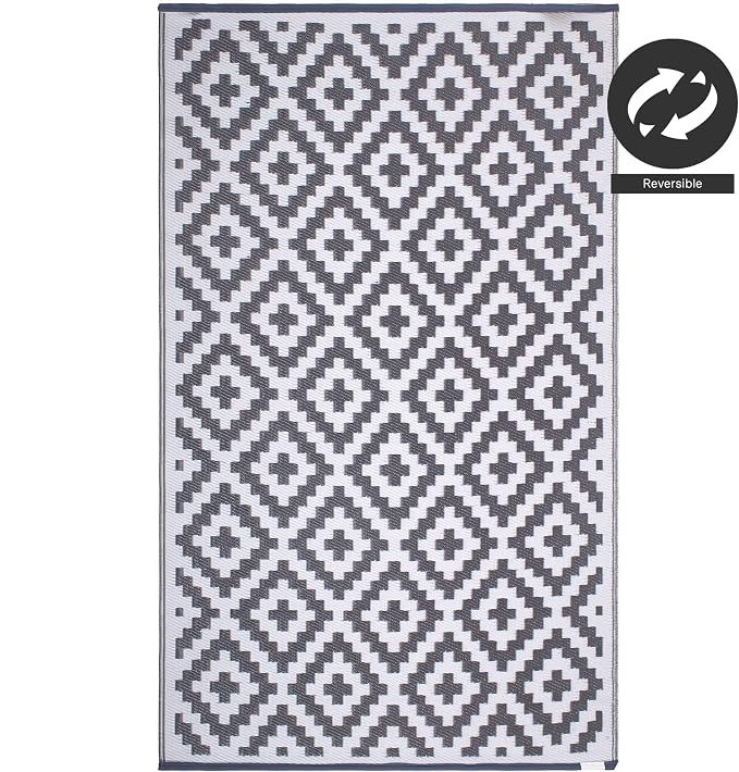FH Home Outdoor Rug - Waterproof, Fade Resistant, Reversible - Premium Recycled Plastic - Geometric - Porch, Deck, Balcony, Mudroom, Laundry Room, Patio - Aztec - Gray & White Crease Free - 3 x 5 ft