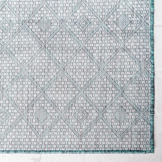 Unique Loom Outdoor Trellis Collection Area Rug - Tribal Trellis (5' 3" Octagon, Teal/ Ivory)