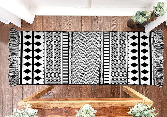IOHOUZE Kitchen Hallway Runner Rug -2'x6' Boho Black White Entryway Runner Rugs for Halloween Decor/Fall Decor, Woven Indoor Outdoor Carpet Rugs, Washable Rag Rug for Bedroom/Bathroom/Laundry Room