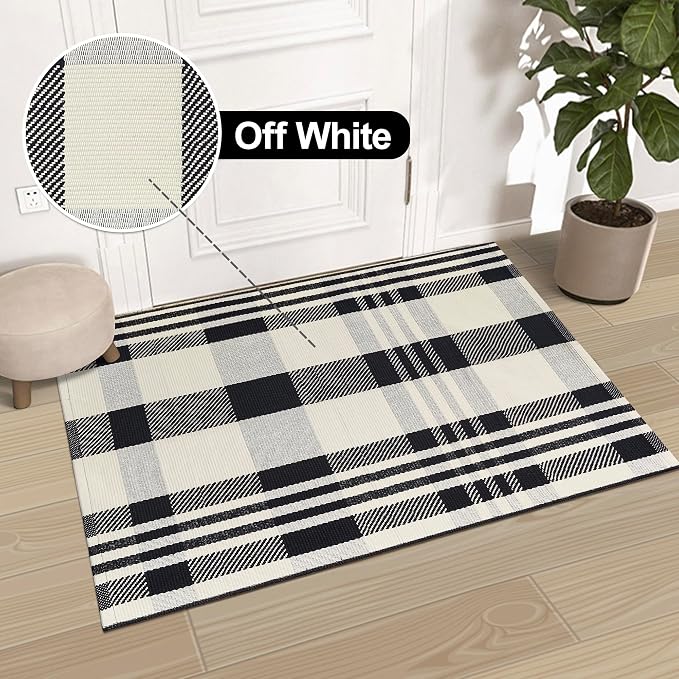 Buffalo Plaid Outdoor Rug 2x3 Check Black and Off White Grid Front Porch Door Mats Checkered Rug Washable Indoor Outdoor Rug Layered Area Rug for Entryway Farmhouse Decor Carpet