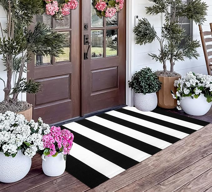 Washable Proch Rug Soft Entryway Rug 2.3'X3.6', Cotton Woven Bathroom Rugs Front Porch Decor Black and White Area Rug Outdoor Rug