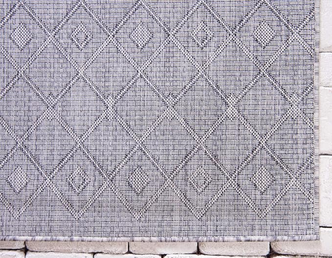 Unique Loom Outdoor Trellis Collection Area Rug - Tribal Trellis (5' 1" x 8' Rectangle, Gray/ Black)