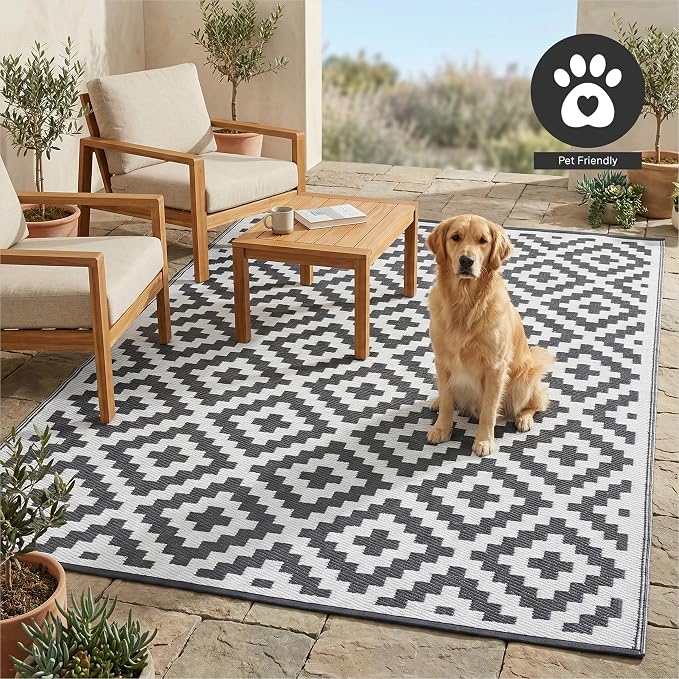 FH Home Outdoor Rug - Waterproof, Fade Resistant, Reversible - Premium Recycled Plastic - Geometric - Patio, Deck, Porch, Balcony, Laundry Room - Aztec - Gray & White Crease Free - 4 x 6 ft