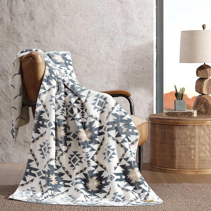 Wrangler - King Size Blanket, Soft & Reversible Bedding for Bed or Couch, Throw Blanket for Year Round Comfort, Oversized Bedding (Dakota Grey)