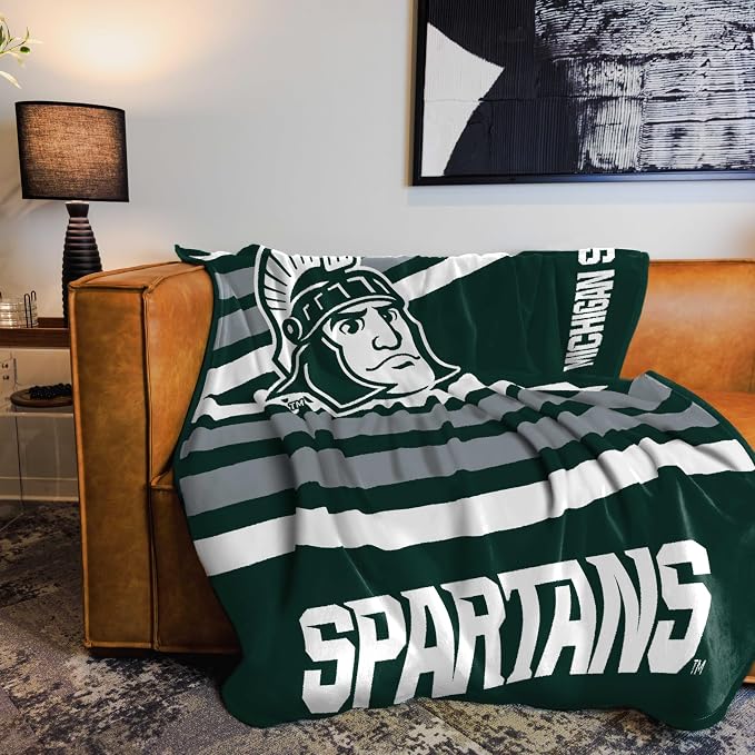 Logo Brands NCAA Raschel Throw Blanket – 50 x 60 Soft Fleece Blanket, Officially Licensed Collegiate Design, Cozy Throw for Tailgating, Game Day, & Home Décor