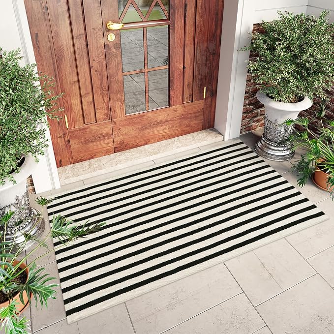 OJIA Outdoor Rug 3'x5' Front Door Mat Outdside Entrance Front Porch Decor | Machine Washable Rugs Cotton Woven Striped Entryway Rugs Indoor Door Mat Black and Cream White Area Rug for Porch/Backyard