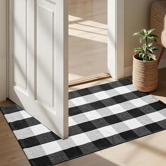 joybest Buffalo Plaid Doormats Rug 27.5 x 43 Inches Black and White Checkered Rug Cotton Hand-Woven Front Doormat Outdoor or Indoor Rugs for Front Porch, Farmhouse, Entryway