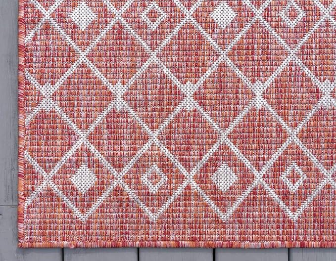 Unique Loom Outdoor Trellis Collection Area Rug - Tribal Trellis (7' 10" x 11' 4" Rectangle, Rust Red/ Ivory)