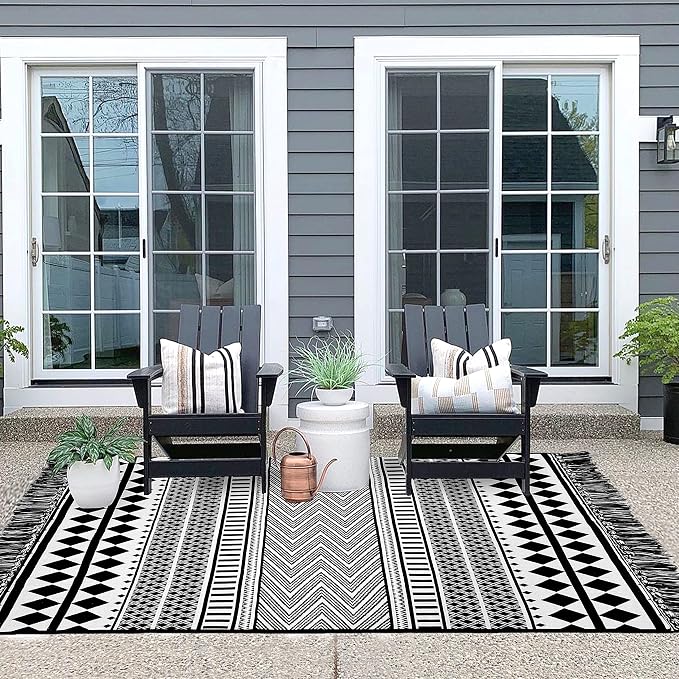 IOHOUZE Black Boho Area Rug - 4'x6' Cotton Woven Indoor Outdoor Doormat, Black White Runners for Hallways, Machine Washable Runner Rug for Kitchen Bedroom Living Room Laundry Entryway