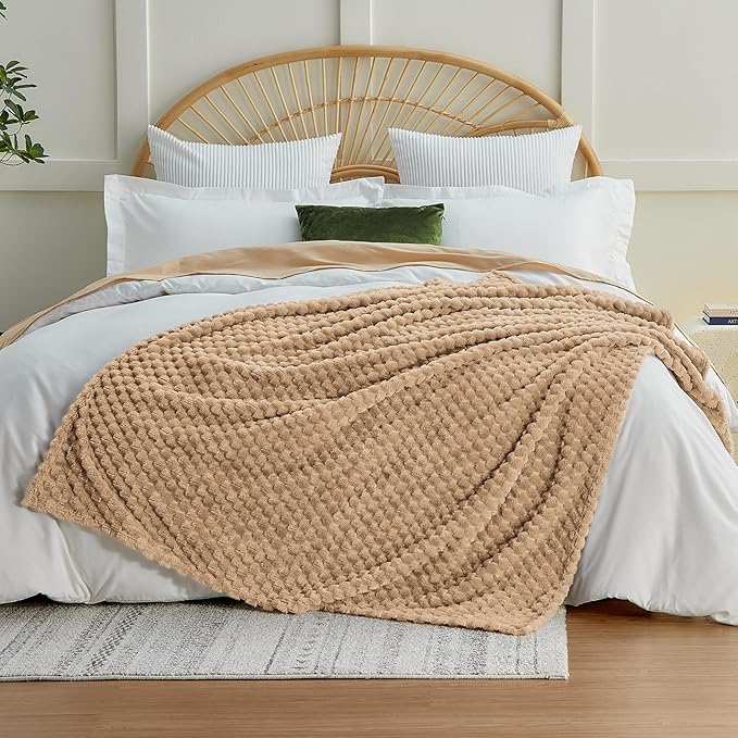 EXQ Home Fleece Blanket Queen Size for Couch or Bed - 3D Imitation Turtle Shell Jacquard Decorative Blankets - Cozy Soft Lightweight Fuzzy Flannel Blanket Suitable for All Seasons(90"×90",Brown)