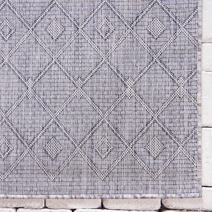 Unique Loom Outdoor Trellis Collection Area Rug - Tribal Trellis (10' x 14' 1" Rectangle, Gray/ Black)