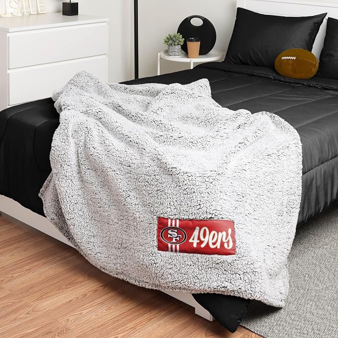 FOCO NFL Team Color Big Logo Cloud Sherpa Blanket 60" x 70"