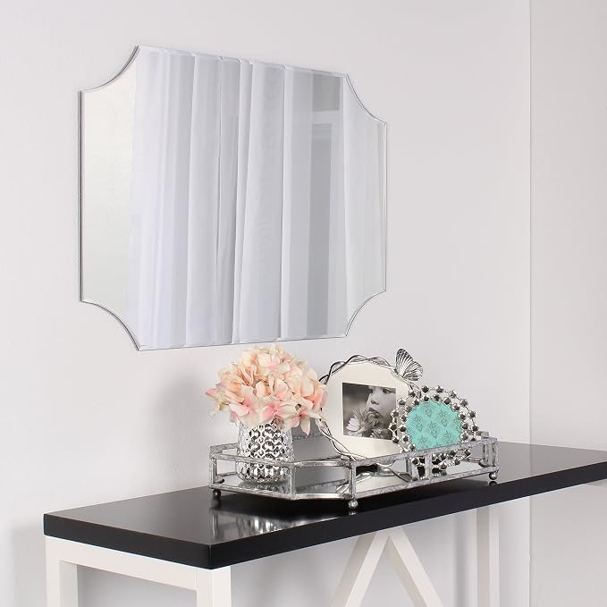 Kate and Laurel Ciel Metal Mirrored Ornate Scalloped Decorative Tray, Silver