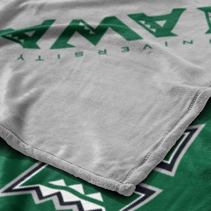 Northwest NCAA Silk Touch Throw Blanket, Ultra Soft Plush Polyester, Lightweight Warm Decorative Fan Gift, 46 x 60 in