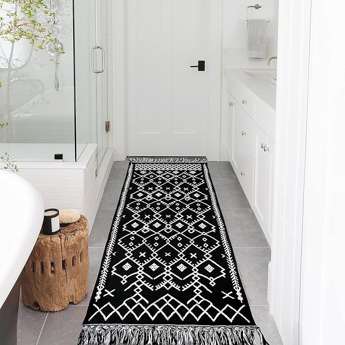 IOHOUZE Kitchen Hallway Runner Rug -2'x6' Boho Black White Entryway Runner Rugs for Halloween Decor/Fall Decor, Woven Indoor Outdoor Carpet Rugs, Washable Rag Rug for Bedroom/Bathroom/Laundry Room
