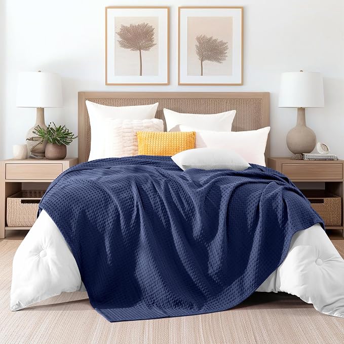 Elegant Comfort Premium 100% Cotton Waffle Blanket - Lightweight Breathable Waffle Weave Bed Blanket - Soft and Warm All Season Blanket for Couch, Sofa and Bed, Full Size 88x88 Inches, Navy Blue