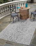 Unique Loom Jill Zarin Outdoor Collection Area Rug - Cape Town (13' Square, Black/ Ivory)