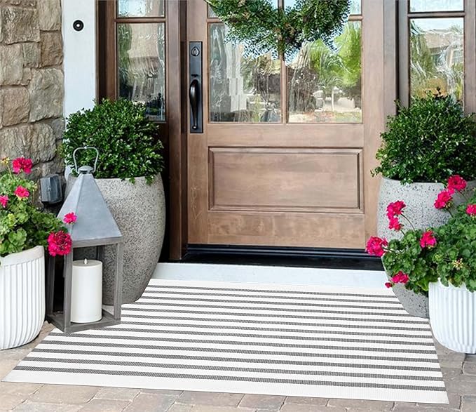 Grey and White Outdoor Rug 2'x4.3',Striped Front Porch Rug Cotton Woven Washable Indoor Outdoor Doormat Farmhouse Small Area Rug for Porch/Entryway/Home Entrance Decor