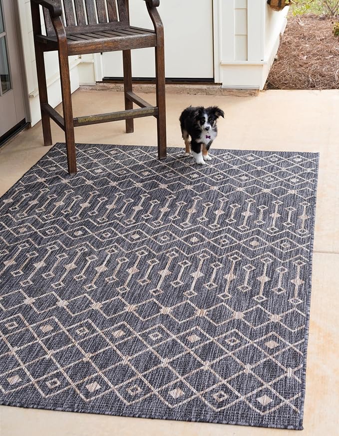 Unique Loom Outdoor Trellis Collection Area Rug - Tribal Trellis (10' x 13' 1" Rectangle, Charcoal Gray/ Natural)