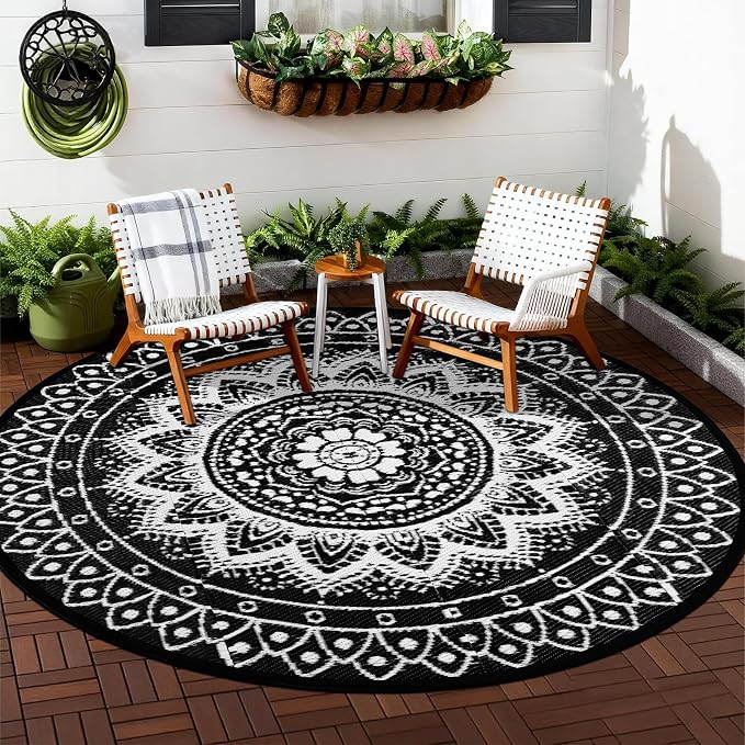 Round Outdoor Rugs for Patios, 8Ft Waterproof Reversible Plastic Straw Mat with Carry Bags, Boho Lightweight Outdoor Carpet Portable Round Floor Mat for Patio Camping Picnic Backyard RV,Black & White